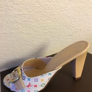 LV  saldals, high quality , beautiful size36